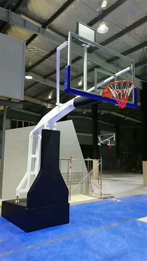 一个标准的篮球架有多高