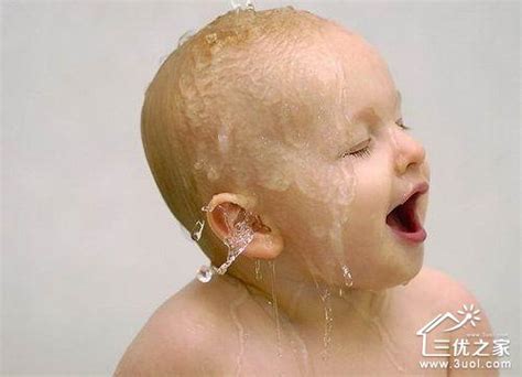 一周岁宝宝容易出汗是怎么回事