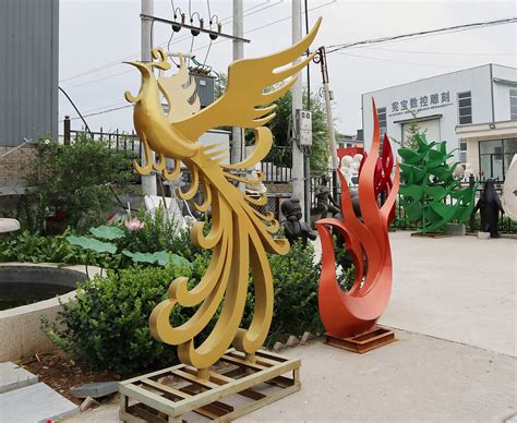 上海不锈钢凤凰雕塑图片
