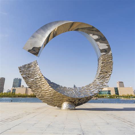 上海不锈钢雕塑专业定制