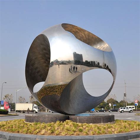 上海不锈钢雕塑产品介绍
