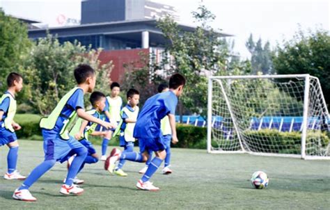 上海少儿足球训练夏令营