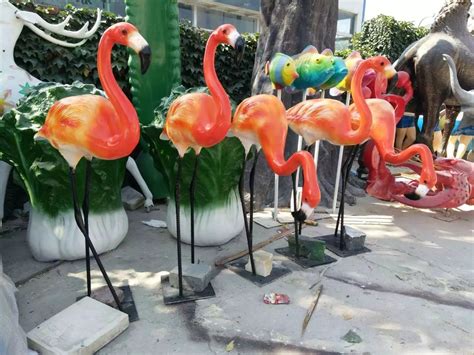 上海玻璃钢仿真动物雕塑哪家好