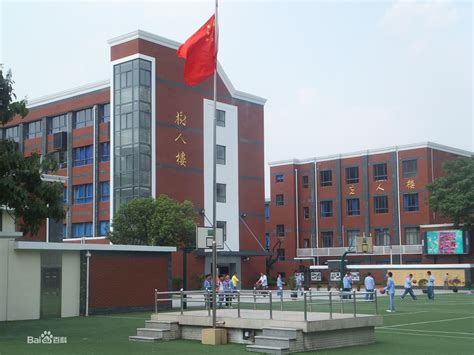上海虹口有什么好的初中学校