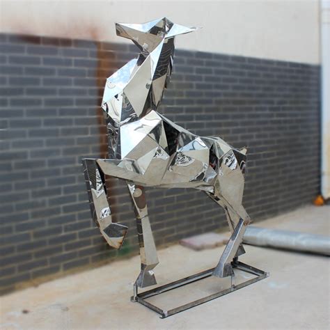 不锈钢雕塑图片动物