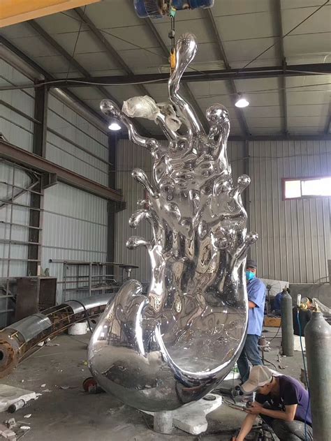 不锈钢雕塑都是怎么制作出来的