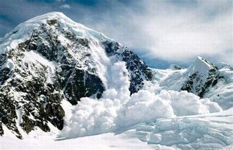 世界上最大的雪崩视频