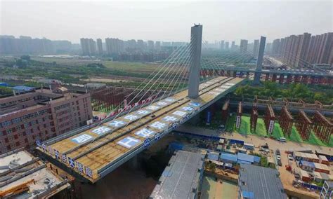 世界最大单体桥转体