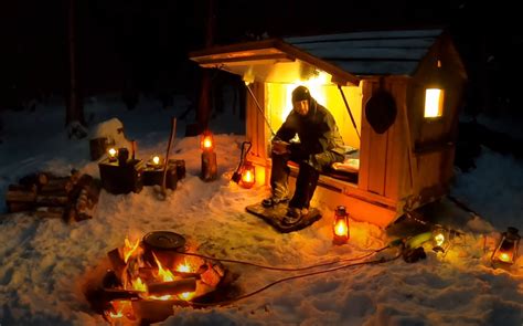 东北零下52度雪地房车露营过夜