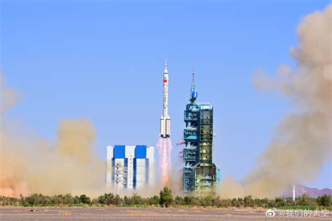中国十四号卫星发射