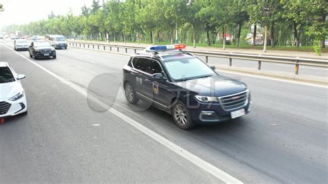 中国大批警车出警的视频