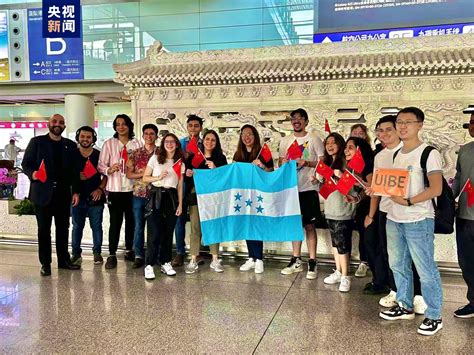中国接收洪都拉斯在台留学生