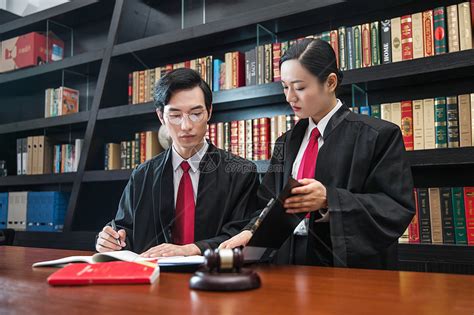 中国最好的律师学院是什么