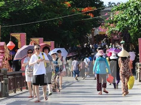 中国游客去越南