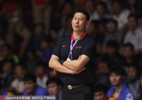 中国男篮国家队现任教练李楠