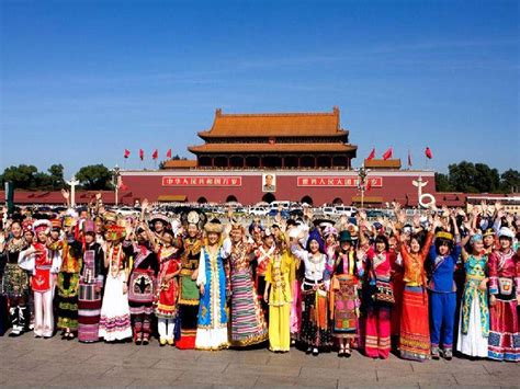 中国的56个民族都是什么族