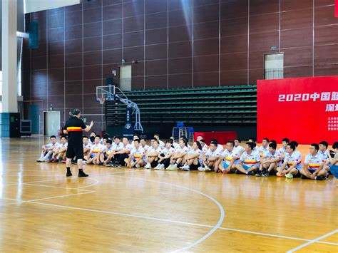 中国篮球学校招生咨询