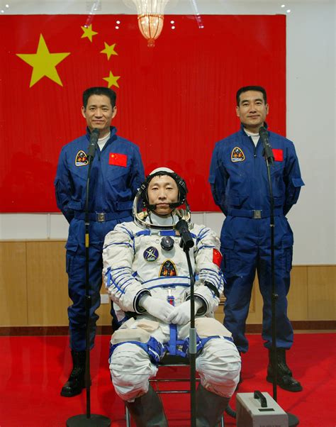 中国航天员终身待遇