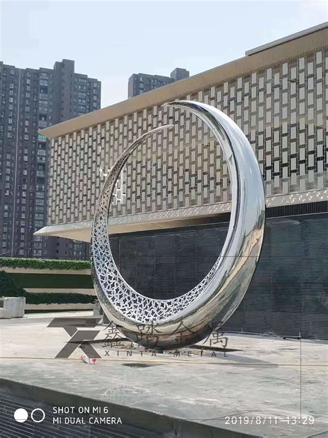 临沧市不锈钢雕塑设计要多少钱