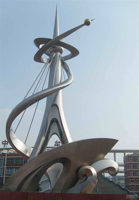 丹东钢结构雕塑