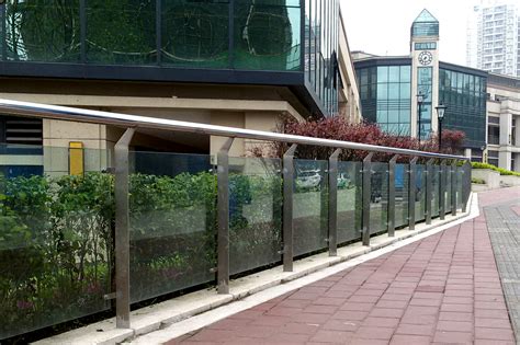 乌海玻璃护栏安装