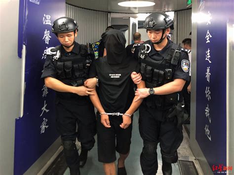 云南警方跨国抓捕嫌疑人