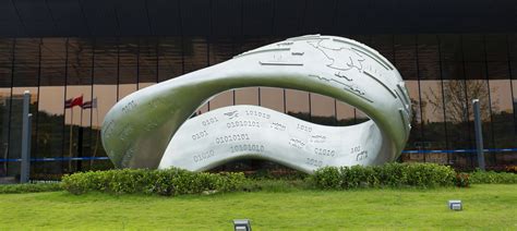 五华区玻璃钢大型雕塑设计咨询