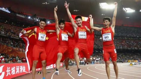 亚运会男子4x100米接力决赛夺冠