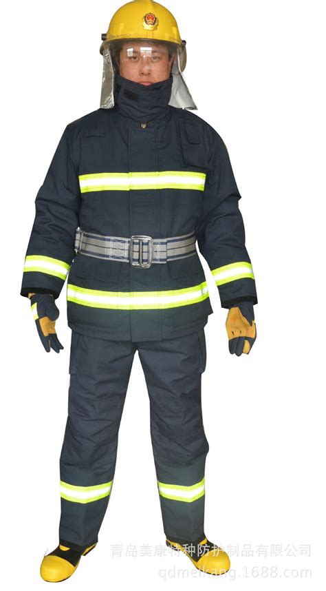 人和镇消防员用消防战斗服