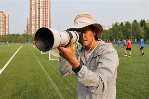 体育摄影师用什么相机