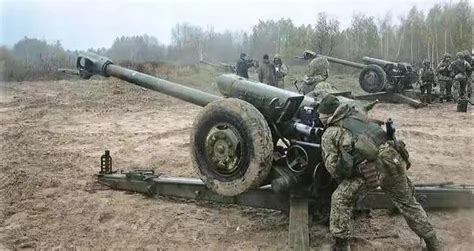 俄军2s7火炮