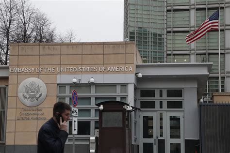 俄罗斯下令美国外交人员出境