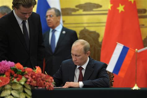 俄罗斯总统签字确认入俄公投