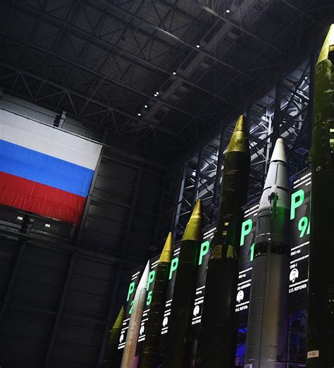 俄罗斯成功试射高超音速导弹