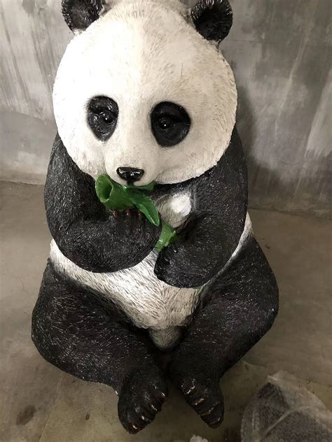 保定玻璃钢熊猫雕塑