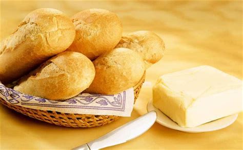 做面包为什么要放黄油呢