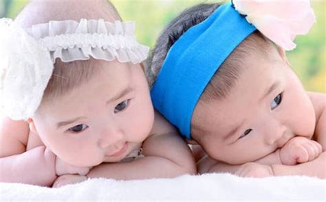 儿童双胞胎怎么取名字