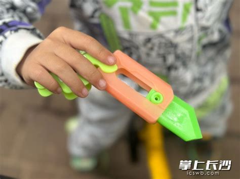 儿童玩萝卜刀有危险吗