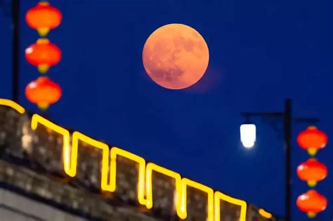 元宵节的月亮是满月吗