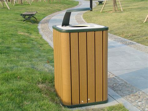 克拉玛依木制垃圾桶的设计