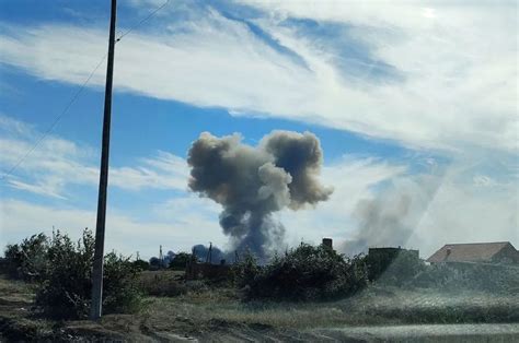 克里米亚的俄空军基地发生大爆炸