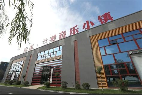 兰考堌阳钢化玻璃厂