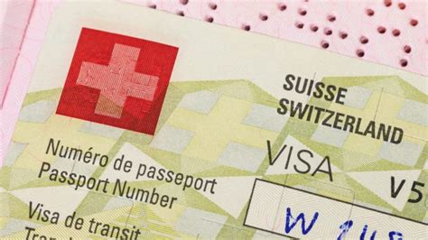 出国瑞士工作签证多少钱