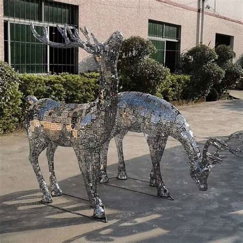 动物不锈钢镂空雕塑