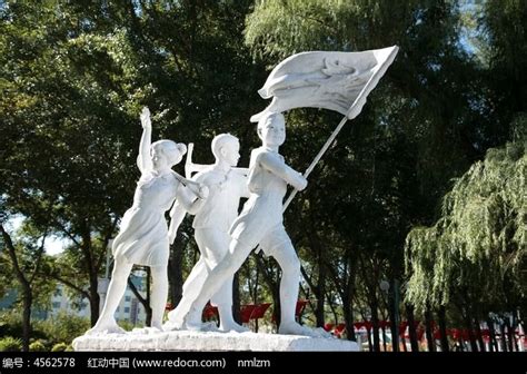北京少年宫少先队员雕塑