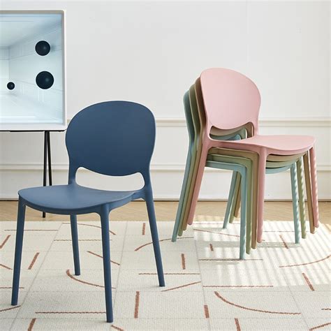 北欧风格塑料椅