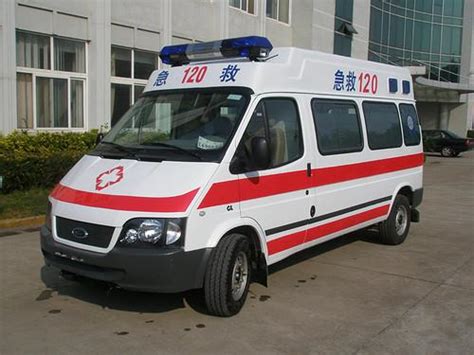 医院120救护车声音