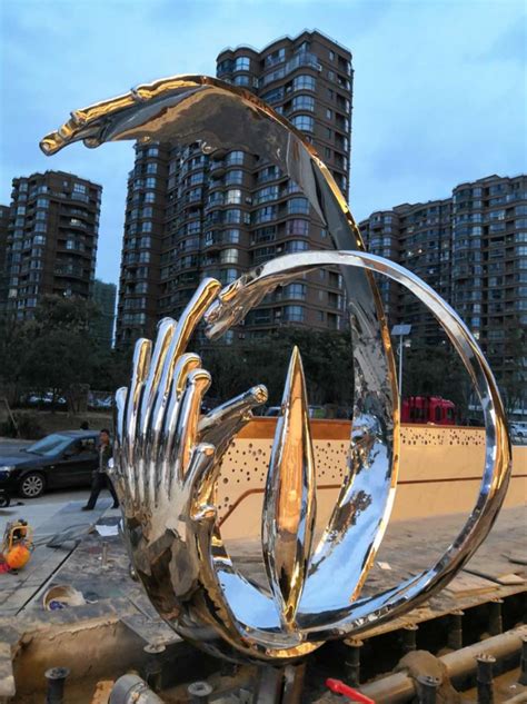 南京不锈钢雕塑推荐咨询