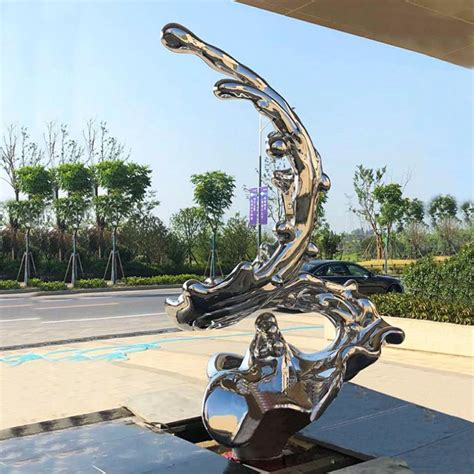 南京知名不锈钢雕塑制造厂家