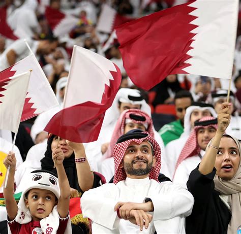 卡塔尔球迷抱怨